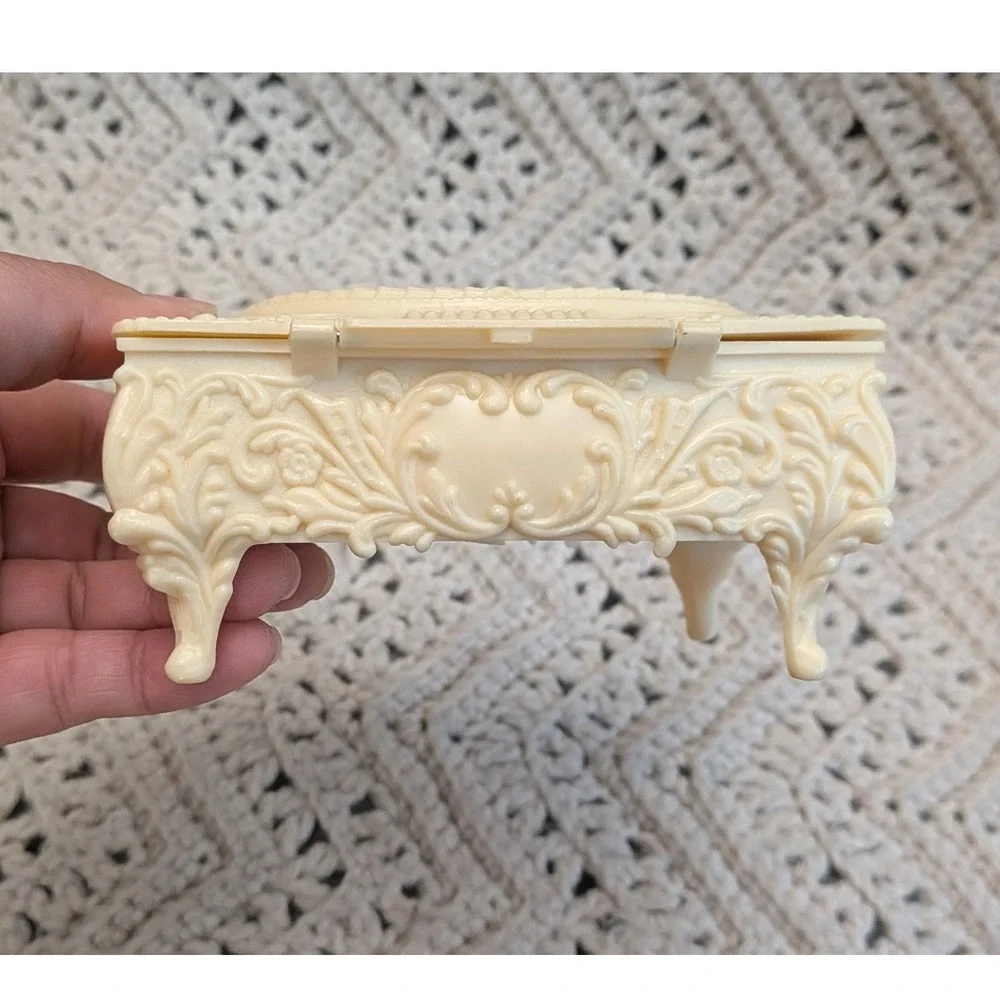 N/A vintage celluloid